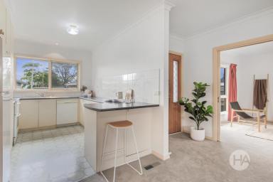 House For Sale - VIC - Mornington - 3931 - Private, Spacious & Walk to Main Street  (Image 2)