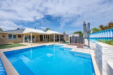House For Sale - WA - Iluka - 6028 - FOREVER HOME!  (Image 2)