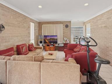 Unit For Sale - NSW - Leeton - 2705 - LOOKING TO INVEST  (Image 2)