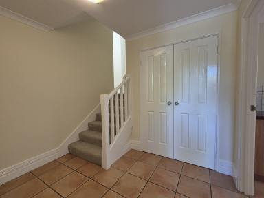 Townhouse For Lease - WA - Dunsborough - 6281 - Relaxing Views of Old Dunsborough Country Club Golf Course.  (Image 2)