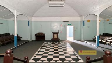 House For Sale - NSW - Gulgong - 2852 - ICONIC FREEMASONS MASONIC LODGE  (Image 2)
