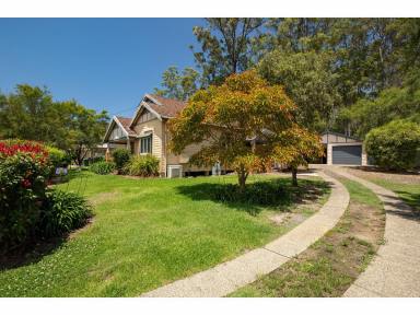 House For Sale - NSW - Nabiac - 2312 - PACKED WITH POTENTIAL  (Image 2)