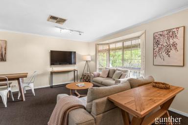 House For Sale - VIC - Healesville - 3777 - Versatile Home & Office Opportunity in Prime Healesville Location  (Image 2)