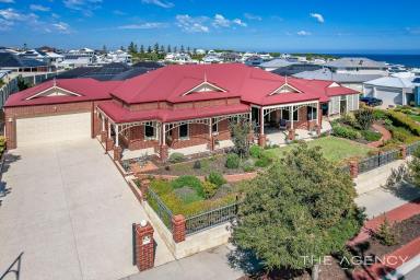 House For Sale - WA - Jindalee - 6036 - Subiaco Style In A Beautiful Jindalee Coastal Setting  (Image 2)