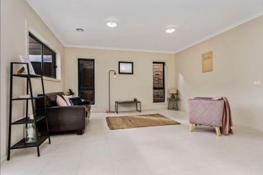 Unit For Sale - VIC - East Bendigo - 3550 - Off Market Opportunity - Modern Townhouse - East Bendigo.  (Image 2)