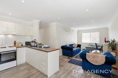 Apartment For Sale - WA - Wembley - 6014 - Spacious Top-Floor Sanctuary with Prime Location Appeal!  (Image 2)