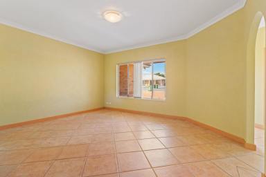 House For Sale - WA - Jurien Bay - 6516 - Big, Flexible Coastal Living Just Minutes from the Beach & Marina  (Image 2)