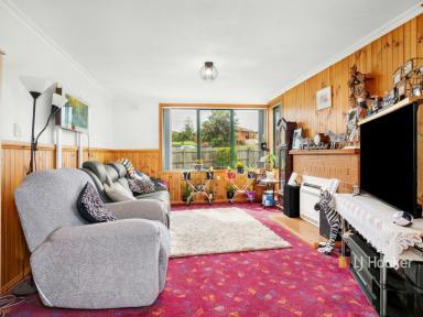 House For Sale - TAS - East Devonport - 7310 - Solid Investment Opportunity  (Image 2)
