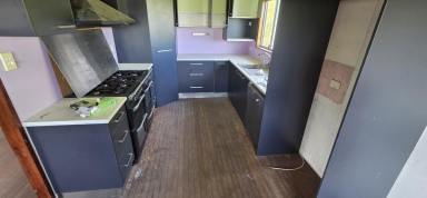 House For Sale - QLD - Ingham - 4850 - ONE FOR THE RENOVATOR!  (Image 2)