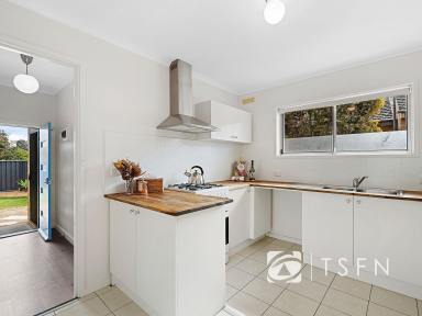 Unit For Sale - VIC - Flora Hill - 3550 - The Perfect First Home or Smart Investment Opportunity.  (Image 2)