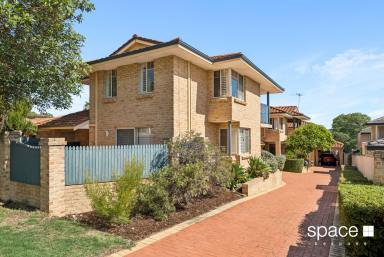 Townhouse For Lease - WA - Doubleview - 6018 - Unfurnished Townhouse in Sought after location  (Image 2)