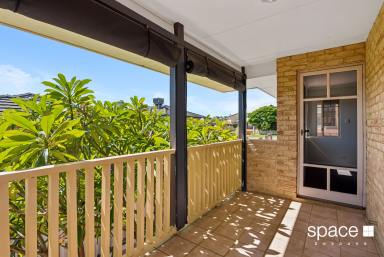 Townhouse Leased - WA - Doubleview - 6018 - Under Application  (Image 2)