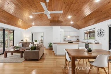 House For Sale - WA - Chidlow - 6556 - Hills Haven on 1.9ha  (Image 2)