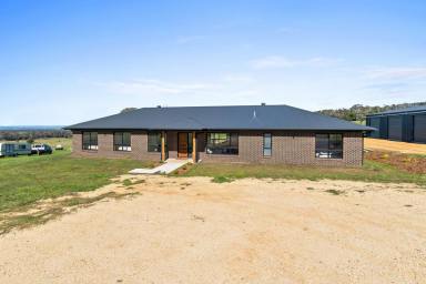 Acreage/Semi-rural For Sale - VIC - Seaton - 3858 - Why Build... Just Move In  (Image 2)
