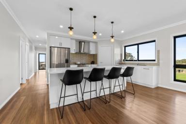 Acreage/Semi-rural For Sale - VIC - Seaton - 3858 - Why Build... Just Move In  (Image 2)