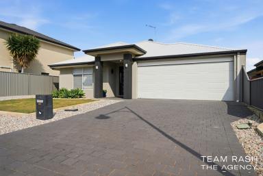 House For Sale - WA - Clarkson - 6030 - Effortless Elegance at Every Turn  (Image 2)