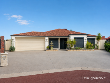 House For Sale - WA - Secret Harbour - 6173 - Luxury, Space & Lifestyle on Golf Course Island (Image 2)