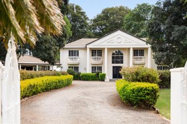 House For Sale - QLD - Blue Mountain Heights - 4350 - Acreage Living with Beautiful Rural Outlook & Exceptional Shedding!  (Image 2)