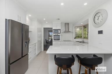 House For Sale - VIC - Kangaroo Flat - 3555 - An Elegant Family Residence  (Image 2)