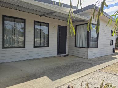 House For Sale - WA - Hopetoun - 6348 - Barrens View  (Image 2)