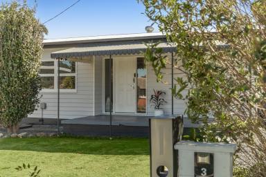 House For Lease - QLD - Rangeville - 4350 - Luxurious Family Haven in Prime Toowoomba Location  (Image 2)