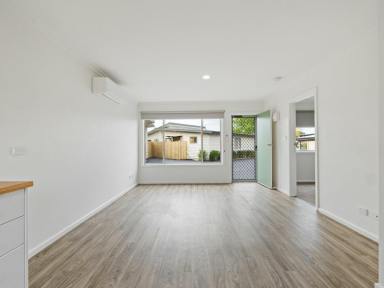 House For Lease - VIC - Bairnsdale - 3875 - CLOSE TO SCHOOLS, RECREATION AND HOSPITALS.  (Image 2)