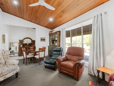 House For Sale - NSW - Sunshine Bay - 2536 - 'Hidden Gem' Backing onto Leafy Reserve  (Image 2)