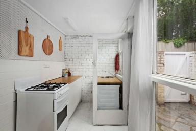 House For Lease - VIC - Albert Park - 3206 - Charming Victorian Residence in Prime Albert Park Location  (Image 2)