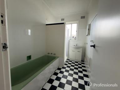 House For Lease - NSW - South Tamworth - 2340 - 39 Hillvue Road, South Tamworth  (Image 2)