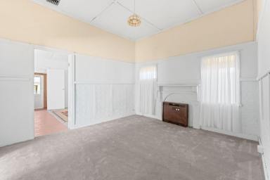 House For Sale - VIC - Mildura - 3500 - PERFECT FOR FIRST HOME BUYERS/INVESTORS  (Image 2)