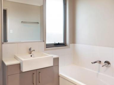 Unit Leased - QLD - Glenvale - 4350 - Modern & Low Maintenance Unit  (Image 2)
