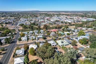 House For Sale - NSW - Inverell - 2360 - SIMPLY CHARMING, INSIDE AND OUT  (Image 2)