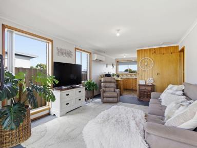 Unit For Sale - TAS - Devonport - 7310 - Effortless Investing Starts Here  (Image 2)