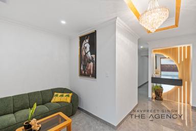 House For Sale - WA - Baldivis - 6171 - Luxury Brand New Living with Dual Kitchens & Premium Finishes in Prime Baldivis Location  (Image 2)