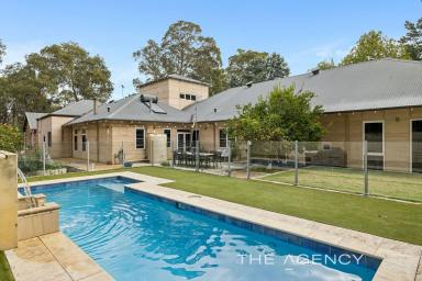 House For Sale - WA - Mundaring - 6073 - Impressive Rammed Earth Residence with Impressive Apartment/Granny Flat  (Image 2)