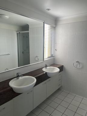 Apartment For Lease - QLD - Mackay Harbour - 4740 - PORTOFINO EXECUTIVE APARTMENT  (Image 2)
