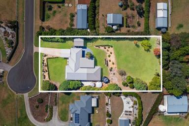 House For Sale - QLD - Highfields - 4352 - Fully Renovated Family Living on 2,645m² with Exceptional Shedding  (Image 2)