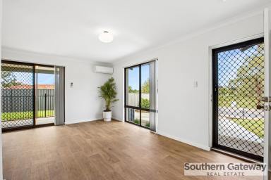 House For Sale - WA - Parmelia - 6167 - PICTURE-PERFECT, FULLY RENOVATED LIVING ON A PRIVATE ELEVATED BLOCK  (Image 2)