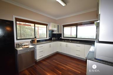 House For Sale - VIC - Stanley - 3747 - Modern Family Home with Acres to work with!  (Image 2)