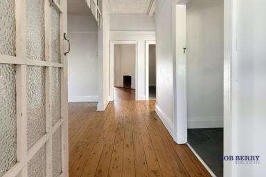 House For Lease - NSW - Dubbo - 2830 - Double brick home with period features close to CBD  (Image 2)