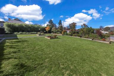 House For Sale - NSW - Adelong - 2729 - Picture Perfect Adelong Package  (Image 2)