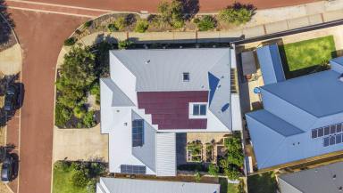 House For Sale - WA - Lakelands - 6180 - A Home That Truly Needs to Be Experienced in Person – All Genuine Offers Presented  (Image 2)