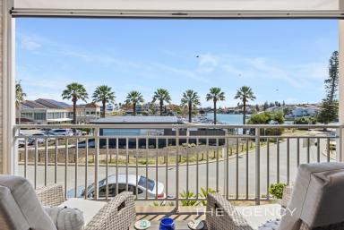 Townhouse For Sale - WA - Mindarie - 6030 - HAMPTONS-INSPIRED MARINA LIVING  (Image 2)