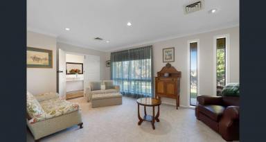 House For Sale - NSW - Narrandera - 2700 - RURAL RETREAT  (Image 2)