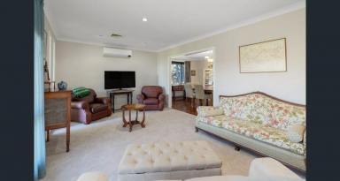 House For Sale - NSW - Narrandera - 2700 - RURAL RETREAT  (Image 2)