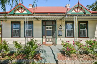 House For Sale - WA - Bellevue - 6056 - A Rare 1915 Treasure, With Space, Timeless Features and Endless Possibilities  (Image 2)