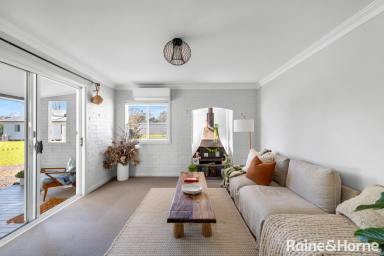 House For Sale - NSW - Tomerong - 2540 - Private Dual-Living Acreage Retreat  (Image 2)