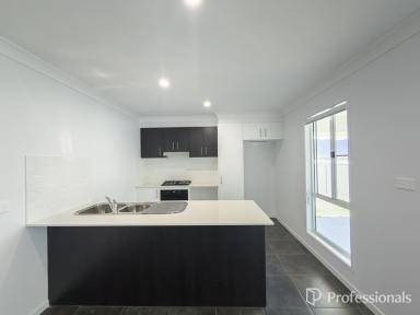 House For Lease - NSW - Kootingal - 2352 - 1/33 Garden Street  (Image 2)