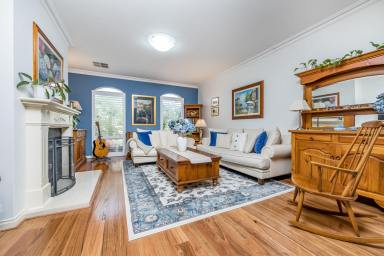 House For Sale - WA - Iluka - 6028 - PRIVATE, PEACEFUL & PICTURESQUE!  (Image 2)