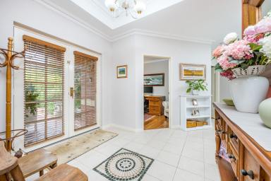 House For Sale - WA - Iluka - 6028 - PRIVATE, PEACEFUL & PICTURESQUE!  (Image 2)